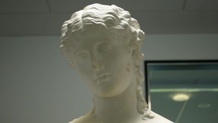 Vorschaubild Abschlussbild Maskenbildner